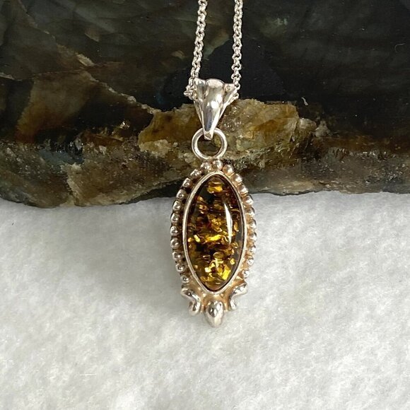 Sterling Silver 925 Baltic Amber Cabochon Pendant Necklace 18" Rolo Chain - Picture 4 of 16